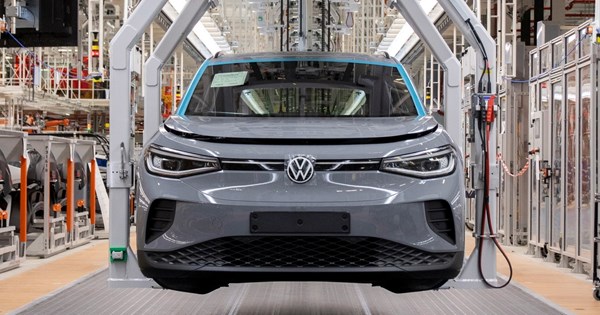 Συμμαχία BMW, Tesla με Κινέζους κατά της Ευρωπαίκής Ένωσης - εικόνα 2