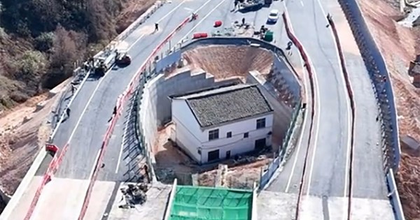 Η Porsche Taycan πρόσθεσε ένα ακόμη ρεκόρ Guinness στη συλλογή της - εικόνα 6