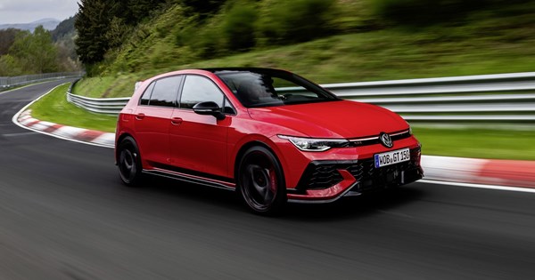 Δείτε το νέο Tesla Model Y Performance χωρίς καμουφλάζ (video) - εικόνα 5