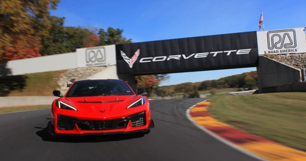 Αυτή ίσως είναι η επόμενη Corvette (video) - εικόνα 1