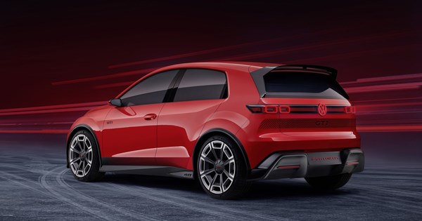 Δεν φαντάζεσαι τι καθημερινό αυτοκίνητο οδηγεί ο άνθρωπος που φτιάχνει τα πιο γρήγορα hypercars στον κόσμο - εικόνα 7