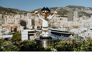 Video: Κόντρα Tesla Cybertruck εναντίον Rivian R1T στην ευθεία - εικόνα 4