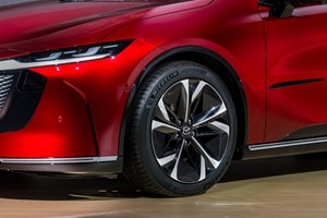 Yangwang U7: Νέο πολυτελές sedan από την Κίνα - εικόνα 6