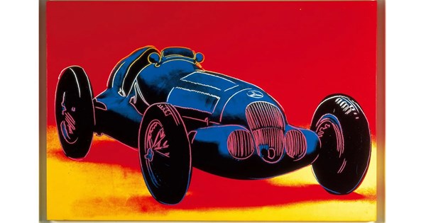 Καλλιτέχνης διέλυσε Tesla Model 3 με πέτρινο κεφάλι (εικόνες, video) - εικόνα 2