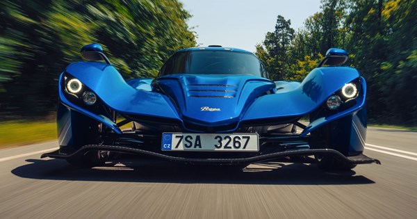 Ferrari Amalfi: Ο διάδοχος της Roma έχει κινητήρα V8 και νέα εμφάνιση (εικόνες, video) - εικόνα 8