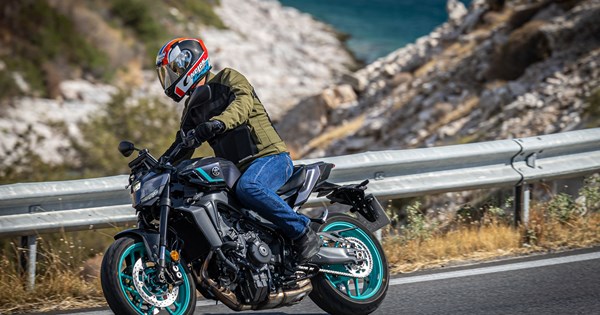 UM Renegade Commando 300: Οδηγούμε το πιο προσιτό bomber στην Ελλάδα - εικόνα 8