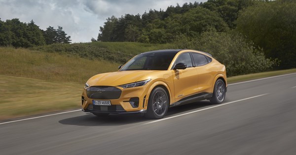 Slate: "Έξυπνο" αυτοκίνητο χωρίς οθόνες και ίντερνετ-Δείτε πώς δέχεται αναβαθμίσεις - εικόνα 5