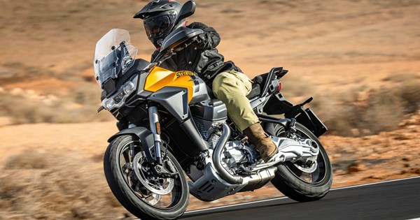 Vespa 946 Dragon και ασορτί σχεδιασμένο τζάκετ, μαζί - εικόνα 4