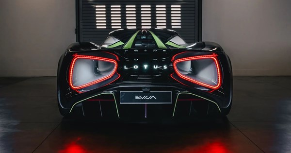 Volvo EM90: Το πρώτο MPV της φίρμας θα είναι ένα σουηδικό σαλόνι σε τροχούς - εικόνα 6