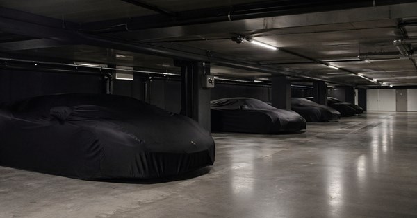 Θηριώδες pick-up "καβάλησε" Lamborghini-δεν την είδε ποτέ (video) - εικόνα 2