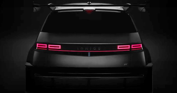 Το ηλεκτρικό Abarth 600e θα έχει 240 ίππους και ήχο - εικόνα 8