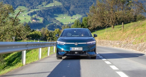 Ποιο είναι το νέο προϊόν που ετοιμάζει η Tesla - εικόνα 4