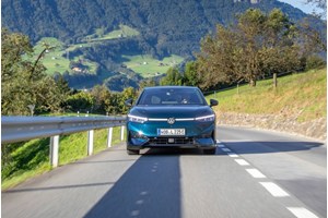 Bugatti: Επόμενος στόχος το απόλυτο ρεκόρ ταχύτητας - εικόνα 6