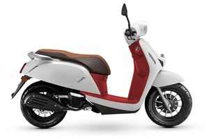 Ανανέωση για το retro-style σκούτερ Daytona Orama 125 - εικόνα 1