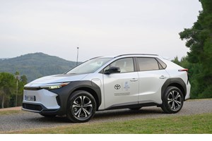 Toyota Yaris Cross: Νέα υβριδική έκδοση με 130 ίππους για το best seller της Toyota (+τιμές) - εικόνα 7