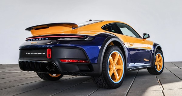 Δείτε πώς φτιάχνονται οι συλλεκτικές εκδόσεις της Porsche 911 (εικόνες) - εικόνα 1