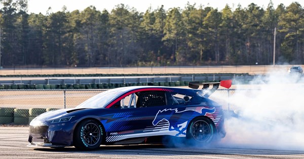 Eντυπωσιακό restomod μιας Ferrari από τον σχεδιαστή της Caterham (εικόνες) - εικόνα 8