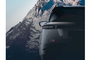 Toyota Land Cruiser: Η κινεζική αντιγραφή του κοστίζει 18.500 ευρώ - εικόνα 1