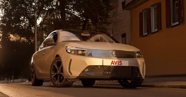 Η Avis ηχογράφησε αποσπάσματα βιβλίων για άτομα με προβλήματα όρασης - εικόνα 1