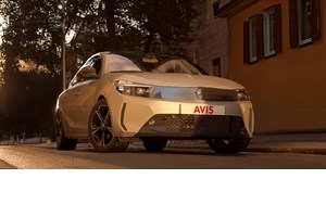 Η Avis ηχογράφησε αποσπάσματα βιβλίων για άτομα με προβλήματα όρασης - εικόνα 1