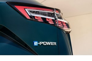 Πουλήθηκε η μεγαλύτερη ιδιωτική συλλογή από McLaren-άγνωστος ο αγοραστής (video) - εικόνα 10