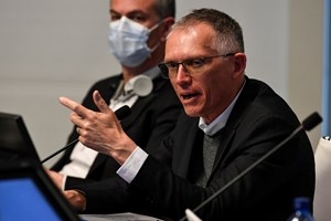 Σκληρή απάντηση Κίνας για τους δασμούς ηλεκτρικών από ΕΕ και ΗΠΑ - εικόνα 1
