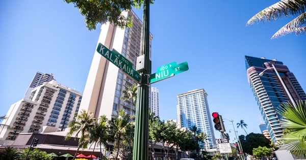 Δείτε την McLaren W1 να ντριφτάρει στο χιόνι (video) - εικόνα 5