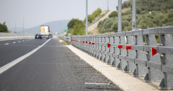 Teaser της Mercedes-AMG για την πιο ακραία Black Series που έγινε ποτέ - εικόνα 5