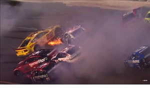 Το NIO ET9 μπορεί να τινάξει το χιόνι από το αμάξωμά του (video) - εικόνα 4