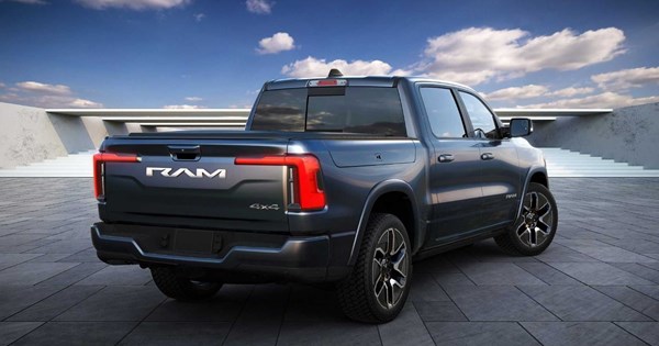 H Porsche αποκάλυψε το κόστος ασύρματης φόρτισης της Cayenne και δεν είναι χαμηλό - εικόνα 6