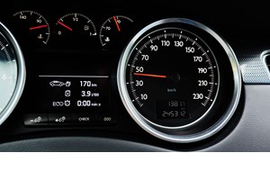 Νέα έκδοση για το υβριδικό Fiat 500 με "αέρα" Dolce Vita - εικόνα 6