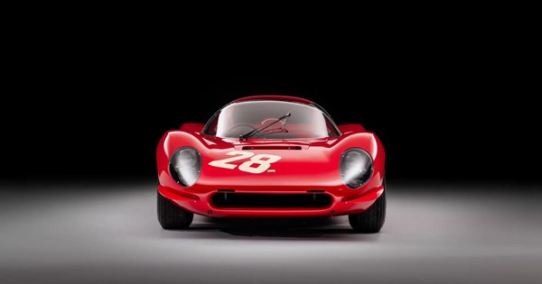 Ζευγάρι ηλικιωμένων "σώθηκε" από καταιγίδα χάρη σε ένα ηλεκτρικό Renault 5 - εικόνα 2