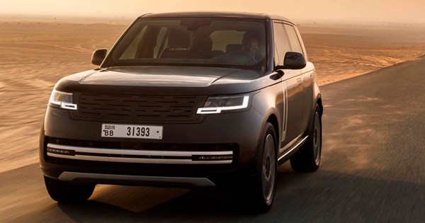 H Range Rover στον Πύργο Πειραιά: Ένα από τα κορυφαία luxury brands παγκοσμίως "δημιουργεί" τον απόλυτο αστικό ψηφιακό καμβά - εικόνα 4