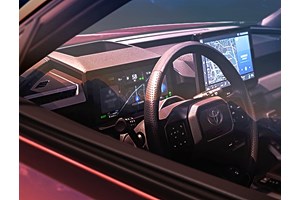 Mignatta Rina: ένα αναλογικό supercar με κινητήρα V8 - εικόνα 6