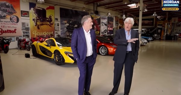 Οδηγούμε Tesla Cybertruck: Το ηλεκτρικό pick up της νέας εποχής είναι από ατσάλι - εικόνα 2