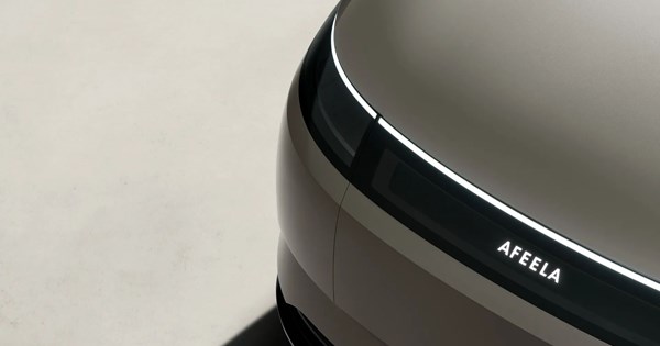 Ο Lewis Hamilton πήγε σε συνάντηση αυτοκινήτων στο Τόκιο με μια Ferrari F40 (video) - εικόνα 6