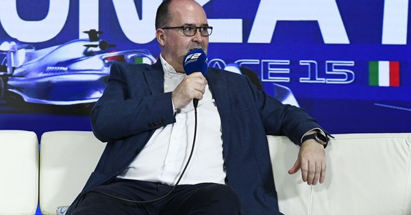 Αυτή η απίθανη Ducati κοστίζει όσο ένα supercar (video) - εικόνα 7