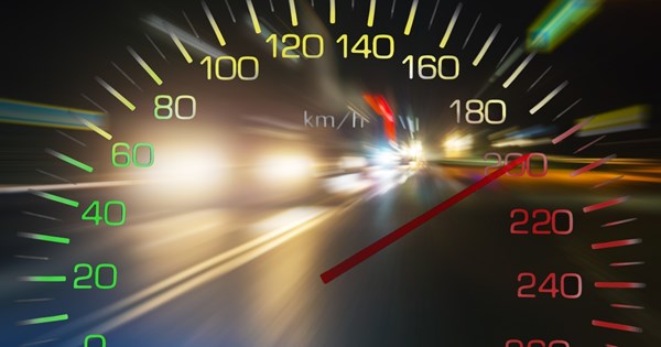 Αγροτικό κυκλοφορούσε με καρχαρία να περισσεύει από την καρότσα (video) - εικόνα 1