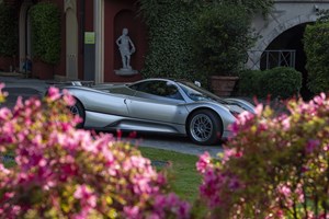 Το hypercar που δεν έχεις ξανακούσει έκανε σπάνια εμφάνιση και μαγνήτισε τα βλέμματα - εικόνα 6