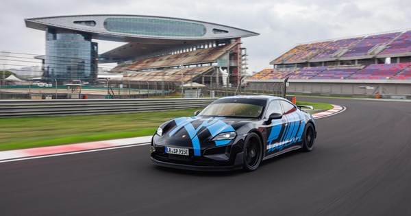 Αποστολή στο Μαυροβούνιο: Οδηγούμε την ηλεκτρική Porsche Macan - εικόνα 2