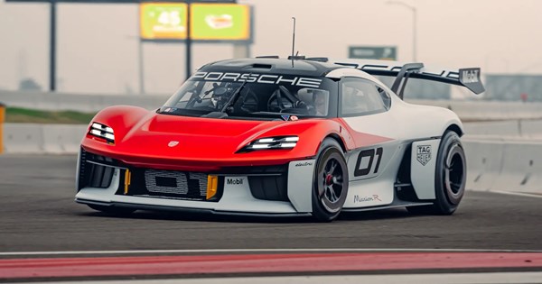 Porsche: Αυτά είναι τα επόμενα ηλεκτρικά μοντέλα της - εικόνα 1