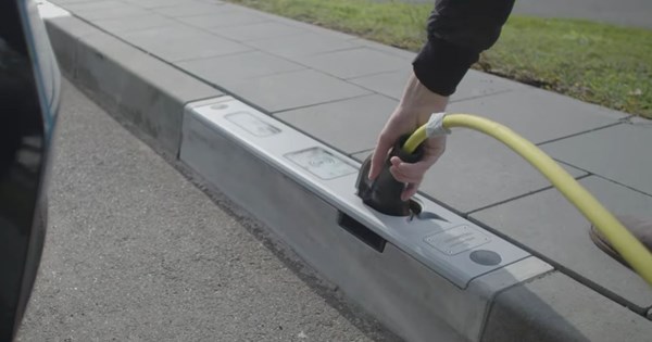 Ελλάδα: Αυτό είναι το πρώτο σε πωλήσεις ηλεκτρικό αυτοκίνητο - εικόνα 1