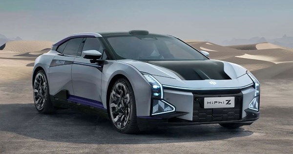 Η κινεζική απομίμηση της Rolls-Royce Phantom είναι ακριβότερη από την αυθεντική - εικόνα 1