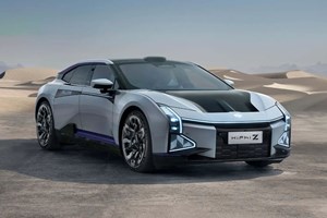 Η κινεζική απομίμηση της Rolls-Royce Phantom είναι ακριβότερη από την αυθεντική - εικόνα 1