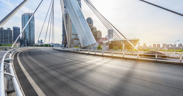 Η ευρωπαϊκή πρωτεύουσα με τις 1.047 γέφυρες-οι 850 απο αυτές χρειάζονται ανακαίνιση