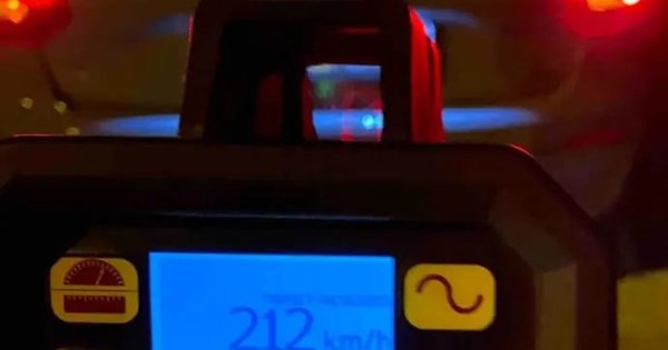 Γαμήλιος εορτασμός οδήγησε σε σύλληψη και κατάσχεση μιας Lamborghini (video) - εικόνα 1