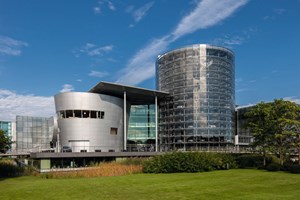 Η BMW έχει φτιάξει ήδη 2.000.000 ηλεκτρικά αυτοκίνητα-Ποιο είναι το επετειακό της - εικόνα 5
