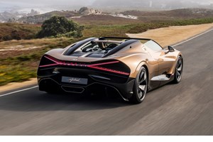 Αυτός είναι ο άνθρωπος που εξελίσσει και οδηγεί την απίστευτη Bugatti Bolide - εικόνα 6