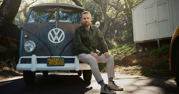 Αυτό το Volkswagen Bulli έχει κινητήρα από Audi S3 - εικόνα 5