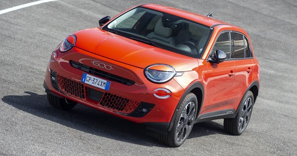 Πρέπει να ακούσεις τον απίθανο ήχο του ηλεκτρικού Abarth 500e (video) - εικόνα 4